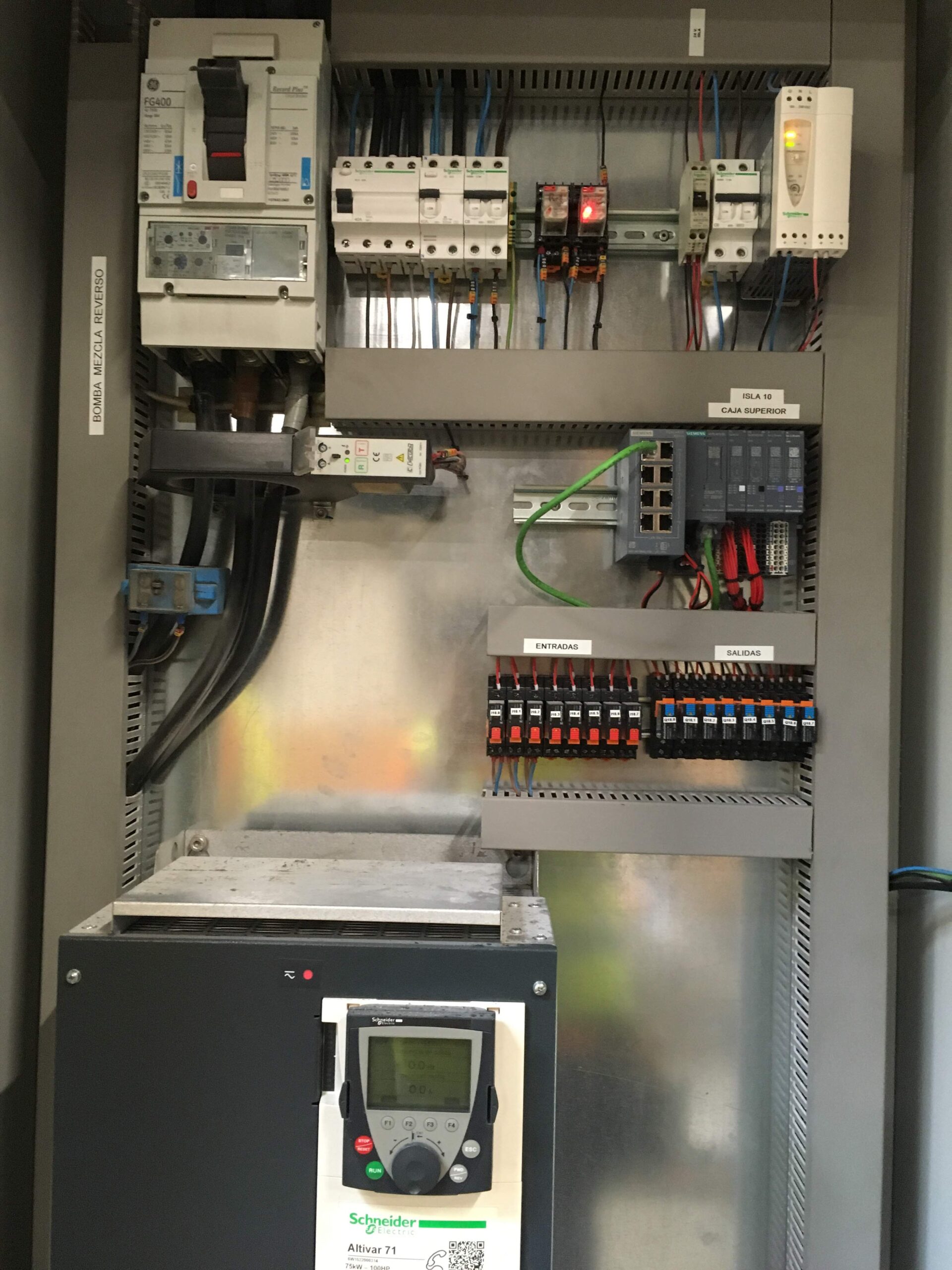 Reparación de averías eléctricas 24 horas en Pamplona