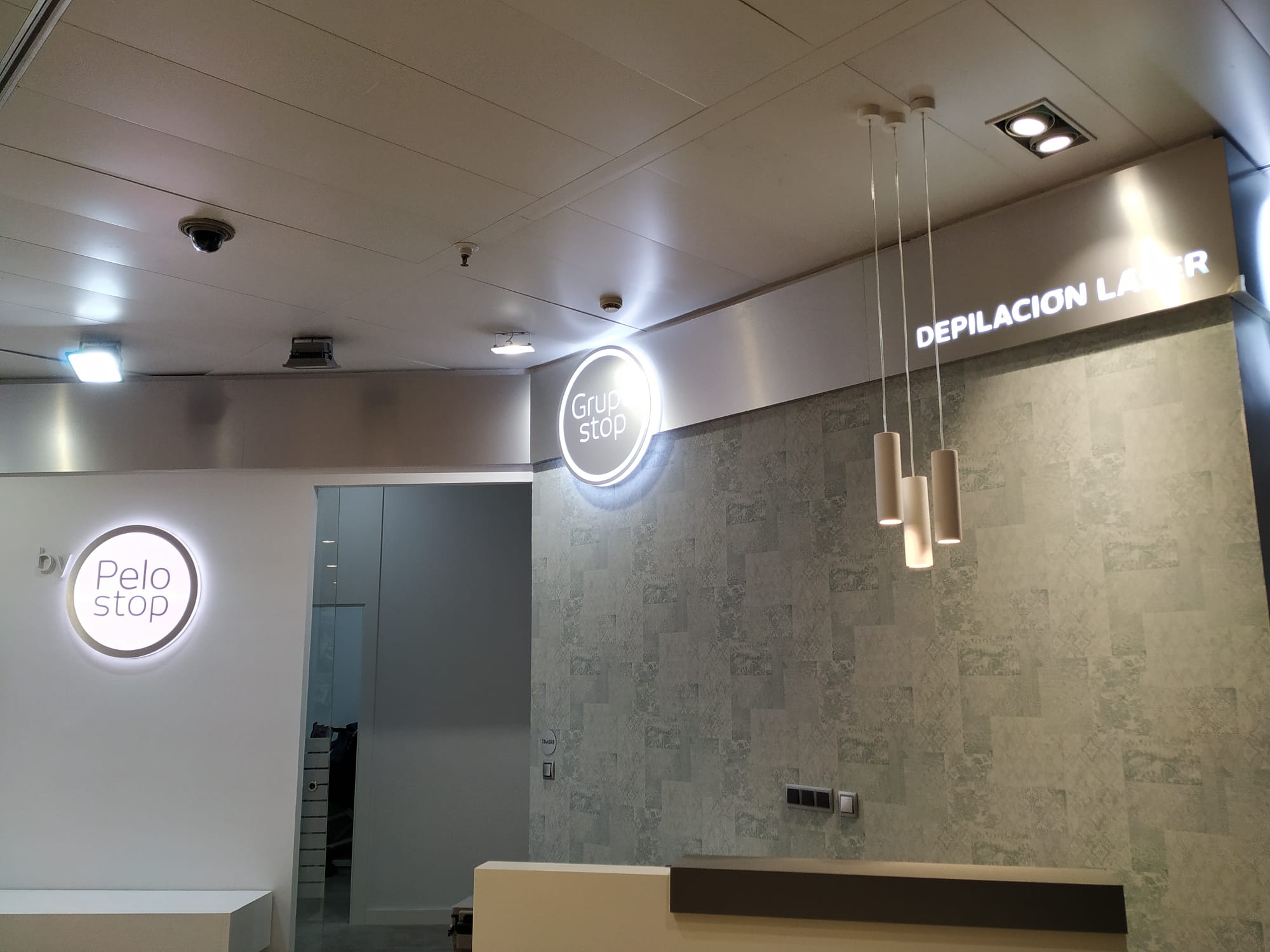 Instalación de videoporteros para locales comerciales y comunidades de vecinos